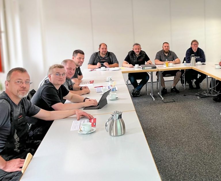 Projektgruppe zur Entgeltneugestaltung bei Schäffer – moderiert durch Herrn Hollstein